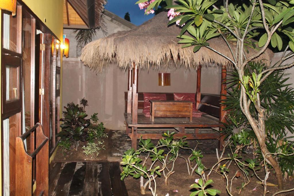 Gili Exotic Villa Гили Траванган Экстерьер фото