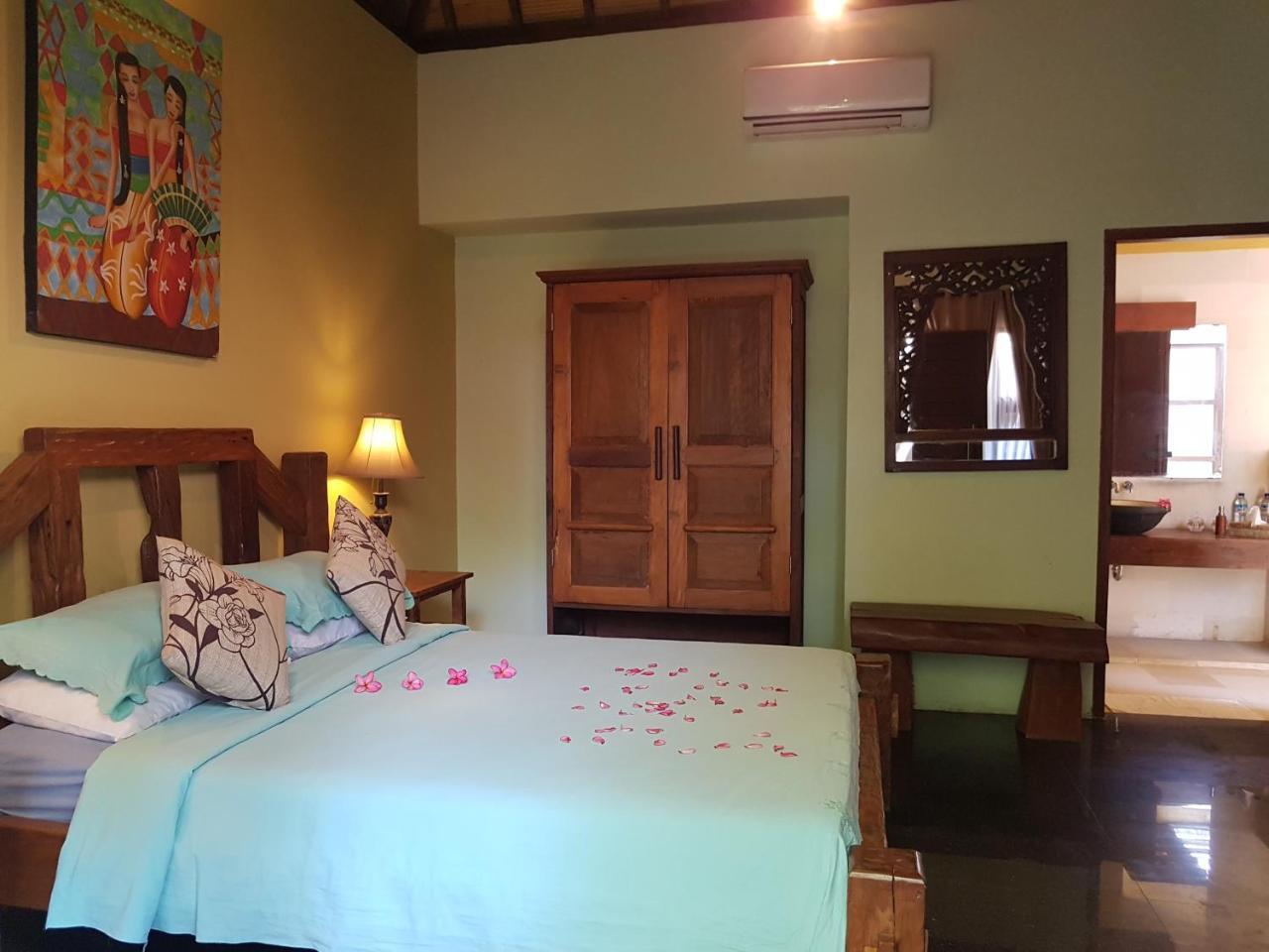 Gili Exotic Villa Гили Траванган Экстерьер фото